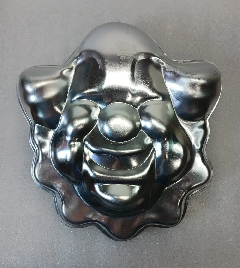 VTG 1974 Wilton Happy Face Clown Head Cake Pan Tin Mold l Qty: 1